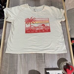 Women’s Hurley White Graphic XL Cropped Tee with burnt orange‎